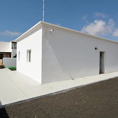 Vila Paraiso *